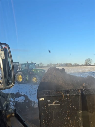Another easy winters job. #jcb #teleporter #telehandler #jcb560_80 #britishfarming