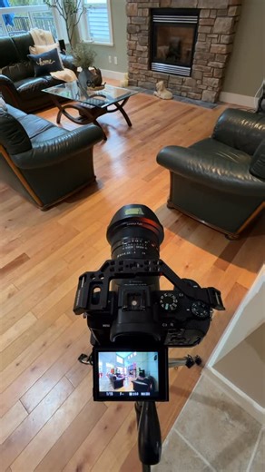 As a real estate photographer in Maple Ridge, I can tell you, photographing a “ready-to-go” home is a total game-changer. 🚀 Not every home owner or real estate agent understands this. . When a house is prepared, your real estate photographer’s focus shifts from “how do I hide this mess?” to “which angle makes this room look iconic?” Zero workarounds—just pure, intentional shots that make the property shine. | Fraser Valley Virtual