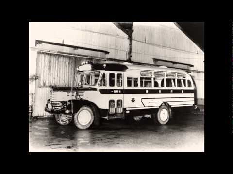 【田舎のバスは おんぼろ車】