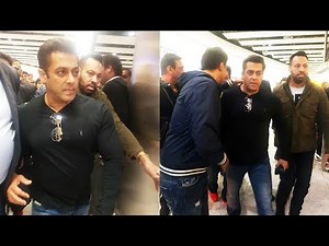 Salman Khan's GRAND WELCOME In UK For Da-Bangg Tour 2017