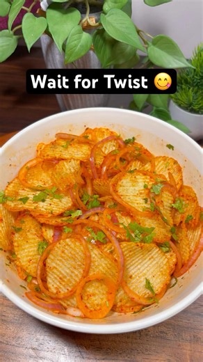 1 Minute Spicy Chips Snack 😋 | Chatapat Chips Recipe 🤯🔥| #shorts #snacks #chatpata