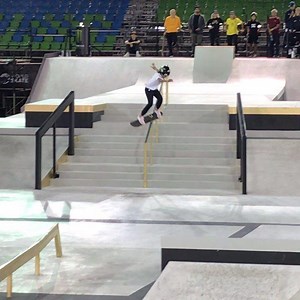9.5M views · 1.2K shares | ⚠️ LIVE NOW ⚠️ Link in bio to watch the Women's Super Crown Final on the SLS YouTube or go to streetleague.com  @rayssalealsk8 currently in 1st after the first attempt of the Run Section! @monsterenergy #SLSWorldChampionship | Street League Skateboarding | Facebook
