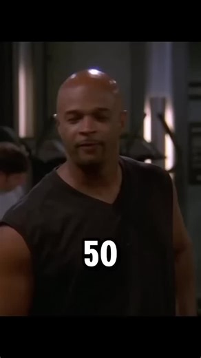 CineVerso on Instagram: "🍿 Eu, a Patroa e as Crianças (2001). O amoroso pai de família Michael Kyle engravidou Janet quando ela ainda era uma adolescente. Os dois se casaram e tiveram três filhos, mas o fantasma de sua própria história faz com que Michael alimente um verdadeiro pavor de que o mesmo aconteça com seus filhos. Por isso, ele sonha com uma família à moda antiga, mas, na prática, vive uma realidade bem diferente. Sua mulher não é uma dona de casa exemplar, mas uma trabalhadora em asc