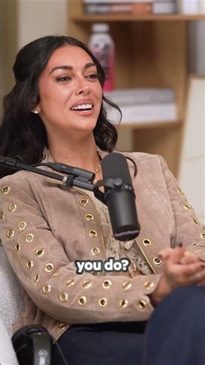 The most random question ever asked during a serious speech 😂