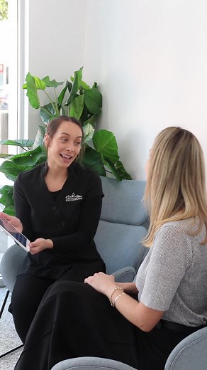 🌈 Say Goodbye to Stretch Marks with RF Microneedling! 🌈⁠ ⁠ Introducing RF Microneedling, the game-changer in stretch mark reduction. ⁠ ⁠ So ....What is RF Microneedling?⁠ RF Microneedling combines the power of microneedles with the magic of radiofrequency energy. This dynamic duo works together to reduce the appearance of stretch marks and leave your skin looking smoother, tighter, and more beautiful than ever. ⁠ ⁠ ✨ Benefits of RF Microneedling for Stretch Marks:⁠ 1️⃣ It stimulates collagen t