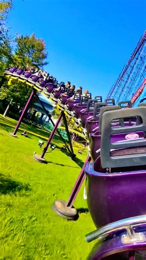 The Longest Train Ever!!!!!!! #rollercoaster #themepark