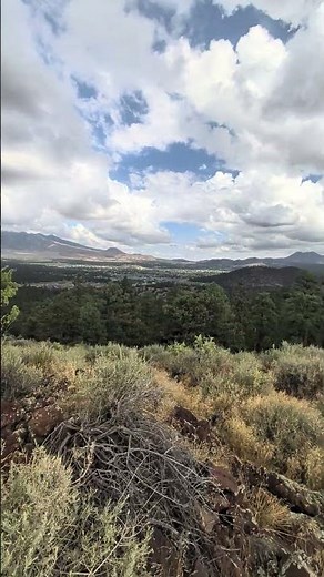Short hikes in Flagstaff - Old Caves Crater Summit