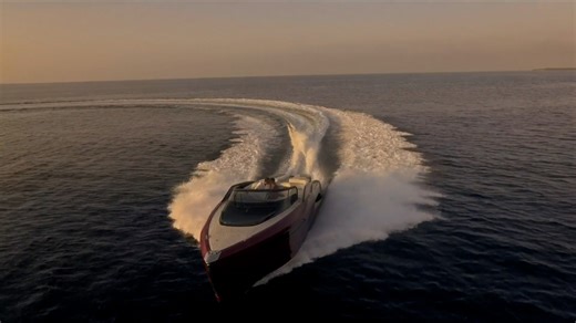 فخامة على الماء: "Princess R35" تسرق الأضواء في أمستردام