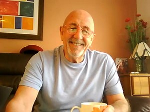 16K views · 328 reactions | Good Morning Sports fans ... Matchday again and today's highlight, I'm sure will be ... Everton vs (The Mighty) West Ham ... COYI ... ⚒️⚒️ | Chris Ross, The East End Poet | Facebook