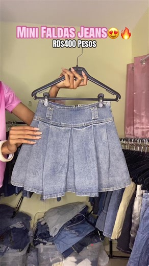 Chicas en Vivo: Mini Faldas y Estilo