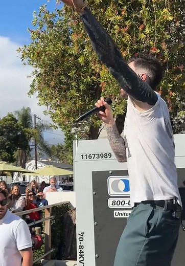 Santa Barbara Secret Show: Maroon 5 Concert Experience