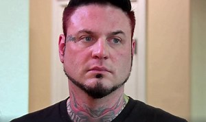 FIVE FINGER DEATH PUNCH Guitarist To Be Featured On Tonight's Episode Of 'My Cat From Hell'