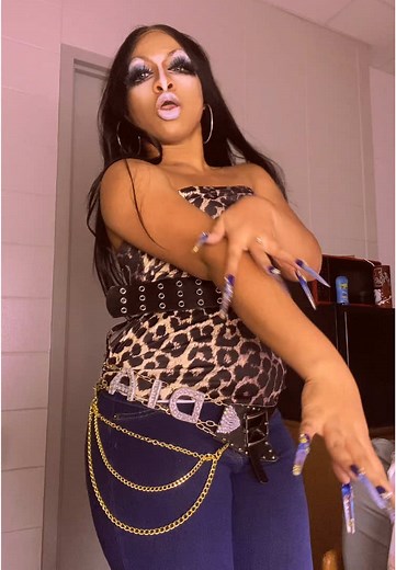 I know I’m fine (contacts by @UNIQSO code lavendereyes for 10% off) #gyaru #gyarutok #gyarutiktok #ギャル #gyarumakeup #gyarumake #gyarufashion #blackgyaru #黒ギャル #gaijingyaru #外人ギャル#ganguro #gyarunails #jfashion #kawaii #fyp #foryou #マンバ #ヤマンバ #ギャルネイル#ギャルメイク #alternativefashion #alttiktok #alttok #teethblackening #ohaguro #toothpolish