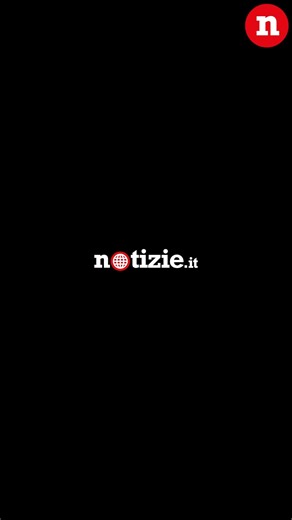 36K views · 161 reactions | Da Venezia a tutta Italia, l’azione di Extinction Rebellion fa discutere: multa e Daspo per Greta Thunberg dopo il Canal Grande verde. Scopri cosa è successo  | Notizie.it | Facebook