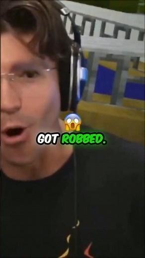 Preston Got ROBBED in Minecraft! 💀💎 ‪@PrestonPlayz‬ #prestonplayz #paidpartner #minecraft #shorts