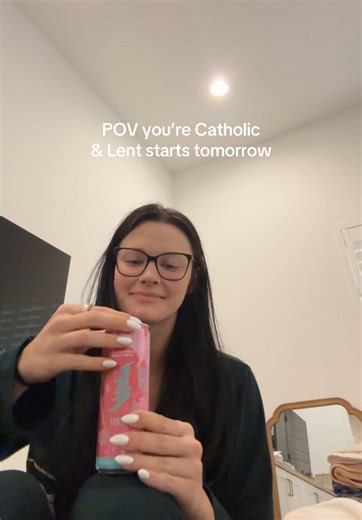 Now this is real life … fresh out of bed & grabbing my @Alani Nutrition before I can’t have them for 40 days! #lent #catholicism #goodmorning #morningroutine #reallife