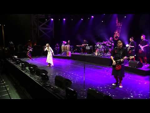 Red Hot Chilli Pipers - Amazing Grace - Live At The Lake 2014