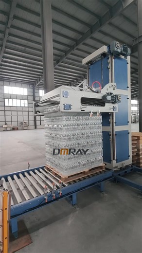 water bottle, beverage bottle automatic palletizer,output 20-25 packs per minute #packingmachine #palletizingrobot #manufacturer #Factory #palletizer #palletizing | Ella Wang | Facebook