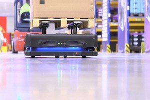 DB Schenker case study: Autonomous robots in supply chain - Gideon