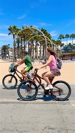 🇺🇸 Santa Monica Beach Pier A Beautiful Day