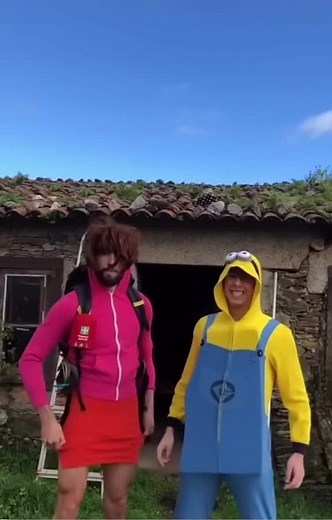 Dora y el Minion con Botas: Aventura divertida