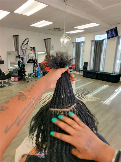 Polished. Precise. Purposeful. ✨ Whether you’re starting fresh or maintaining your crown, your loc journey deserves expert care every step of the way. From interlocks to retightenings — I’ve got you covered. Let’s keep your locs flourishing! 🌱💕 Follow @thelocblogger for tips, transformations, and all things healthy loc care on all platforms below 👇🏾👇🏾👇🏾👇🏾 #sisterlocks #microlocs #interlocks #fyp #tinylocs Follow for tip and content 👇🏾👇🏾👇🏾 https://youtube.com/@thelocblogger?si=jPS