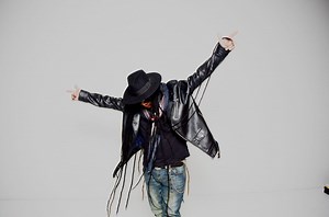 Premiere: Maxi Priest Shares Feel-Good Single 'I'm Alright' Featuring Shaggy