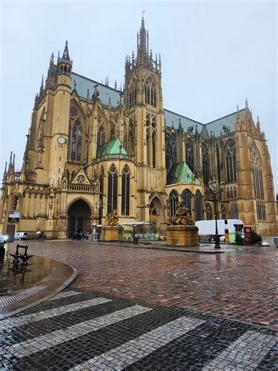 Metz Cathedral was absolutely unbelievable. It's a must see! #metzcathedral #metzfrance #cathedral #france #travel