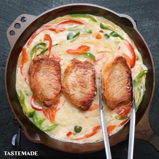 Don't fear your cast iron pan! Here are 3 easy meals you can make using a cast iron. | Tastemade