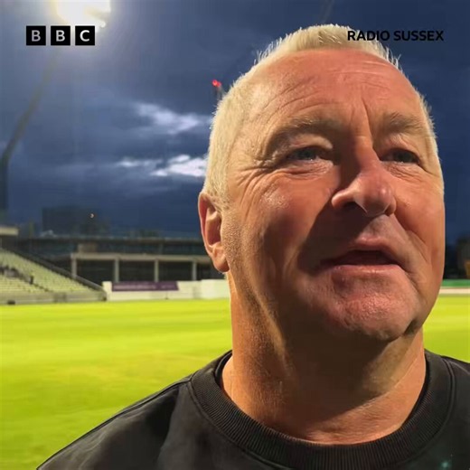 Another crushing T20 defeat for @SussexCCC, 6 defeats in the last 7 games have realistically put an end to any chance of quarter final qualification #GOSBTS.Thoughts Head Coach Paul Farbrace