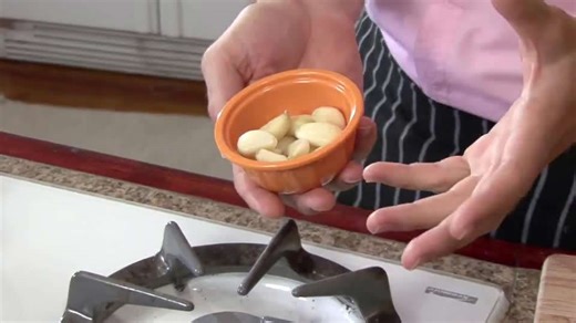 How to Make a Garlic Mayonnaise