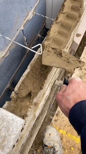 How To Lay Bricks tricks For Beginners Using a line🧱 | Bricklayer