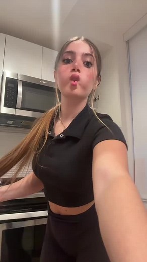 famous_baddies (@famous_baddies8)’s videos with original sound - famous_baddies