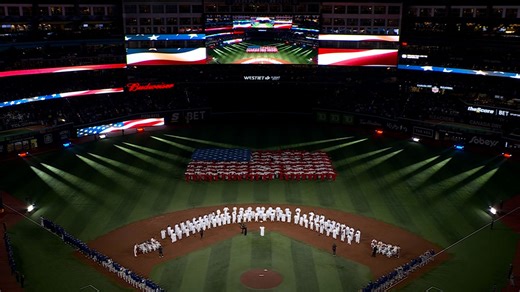 Voices of Fire interpretan el Himno de Estados Unidos