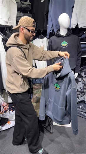 V__store | Nouvelle arrivage les taille S M L XL XXL🚨🚨🚨🇨🇳🇨🇳 | Instagram