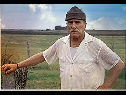ROBERT DUVAL in " SECONDHAND LIONS "