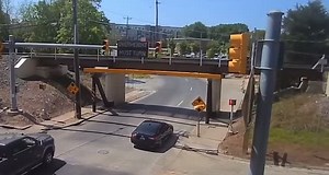 I don’t think the driver understood the sign 🤦‍♂️