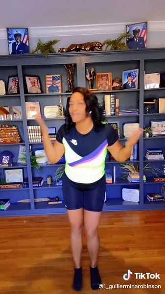 A Whole Vibe! #itsavibechallenge #dancechallenge #fyp #trending #explorer