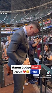 Aaron Judge el ganador del premio Roberto Clemente Brinda Amor ❤😘 a los Fanáticos en la Serie Mundial. #Apostseason #worldseries2023 #allstarbaseball | All Star Baseball