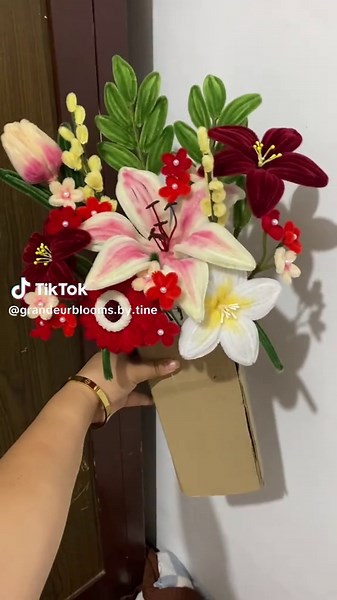 Handmade Fuzzy Wire Flower Bouquet Tutorial