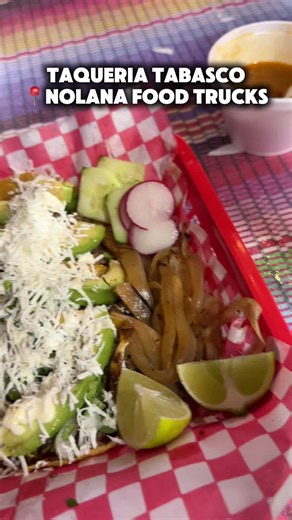 Taqueria Tabasco Nolona Food Trucks tacos review