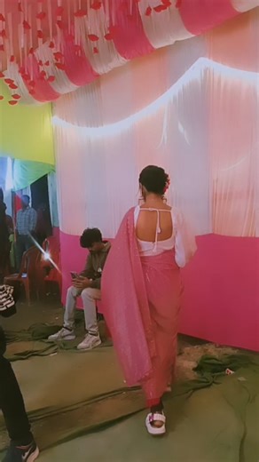 🇵‌🇺‌🇨‌🇭‌🇺‌ on Instagram: "𝕃𝕠𝕧𝕖𝕖 🩷🥀🤍👀👸#viralreelsvideo❤️ #trendingreels #trendingreelsvideo❤️ #viralsong🔥 #millionviews"