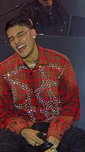 393K views · 29K reactions | Si se trata de resolver, yo sé resolver con música; HOY 12:00AM. Tú Maliantes Bebé Ep 凉 | El Malilla | Facebook