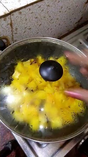 Red spinach recipe . Lal saag recipe l Lal chaulai ki bhaji.#Shorts