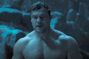 Alan Ritchson talks getting (nearly) naked in 'Reacher' season 3: 'It was tough'