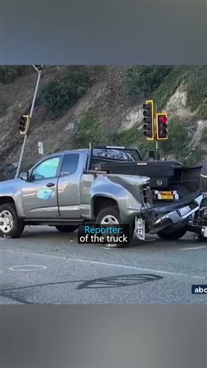 Biker's casual ride turns into FINAL DESTINATION😳