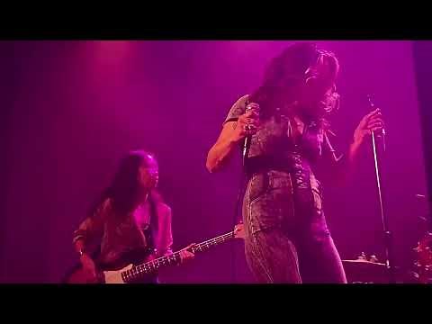 Lez Zeppelin performs “Communication Breakdown” live at the Magic Bag; Ferndale, MI (01-04-25).