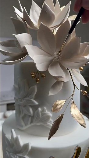 Elegant 50th Birthday Floral Cake 🌸✨ | Luxury Cake Design #cakedecorating
