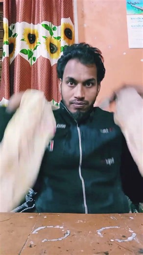 Her throat-scratching technique is amazing. #comedy #experiements #bottleflip #experimnent