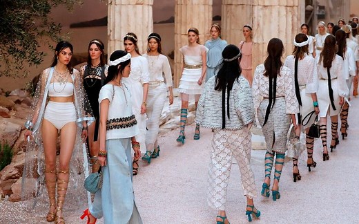 Mannequin - Fiche métier (salaire, formation, qualités requises…) - Le Parisien Etudiant